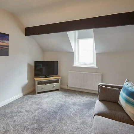 Host & - Emerald Hideaway Apartman