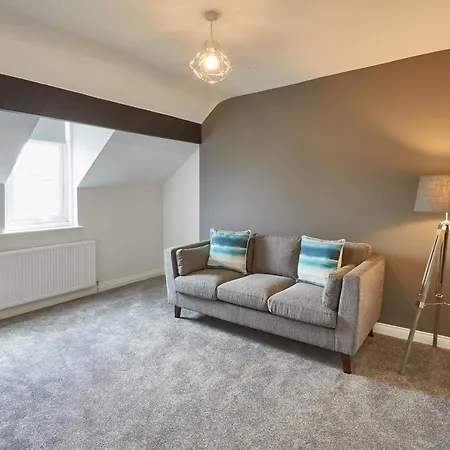 Host & - Emerald Hideaway *