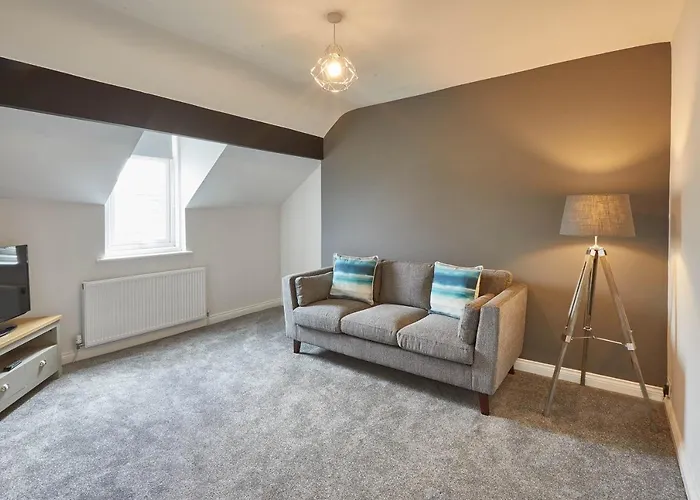 Host & - Emerald Hideaway *