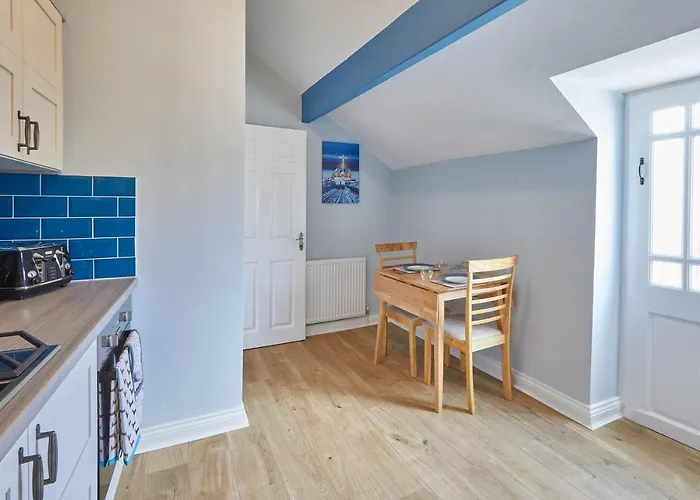 Host & - Emerald Hideaway *